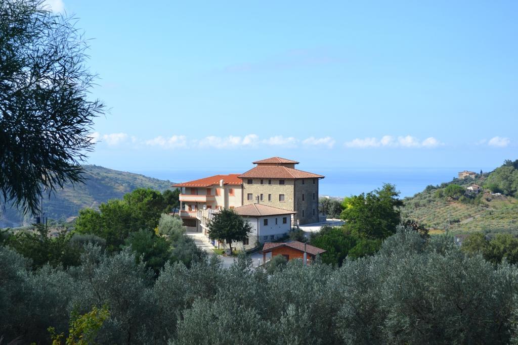 Agriturismo U' Casinu Da Scala Campora San Giovanni Exteriör bild